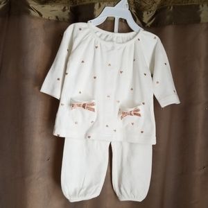 NWT Baby Girl 2pc Sparkly Ivory Outfit. Sz 0-3 Mo.